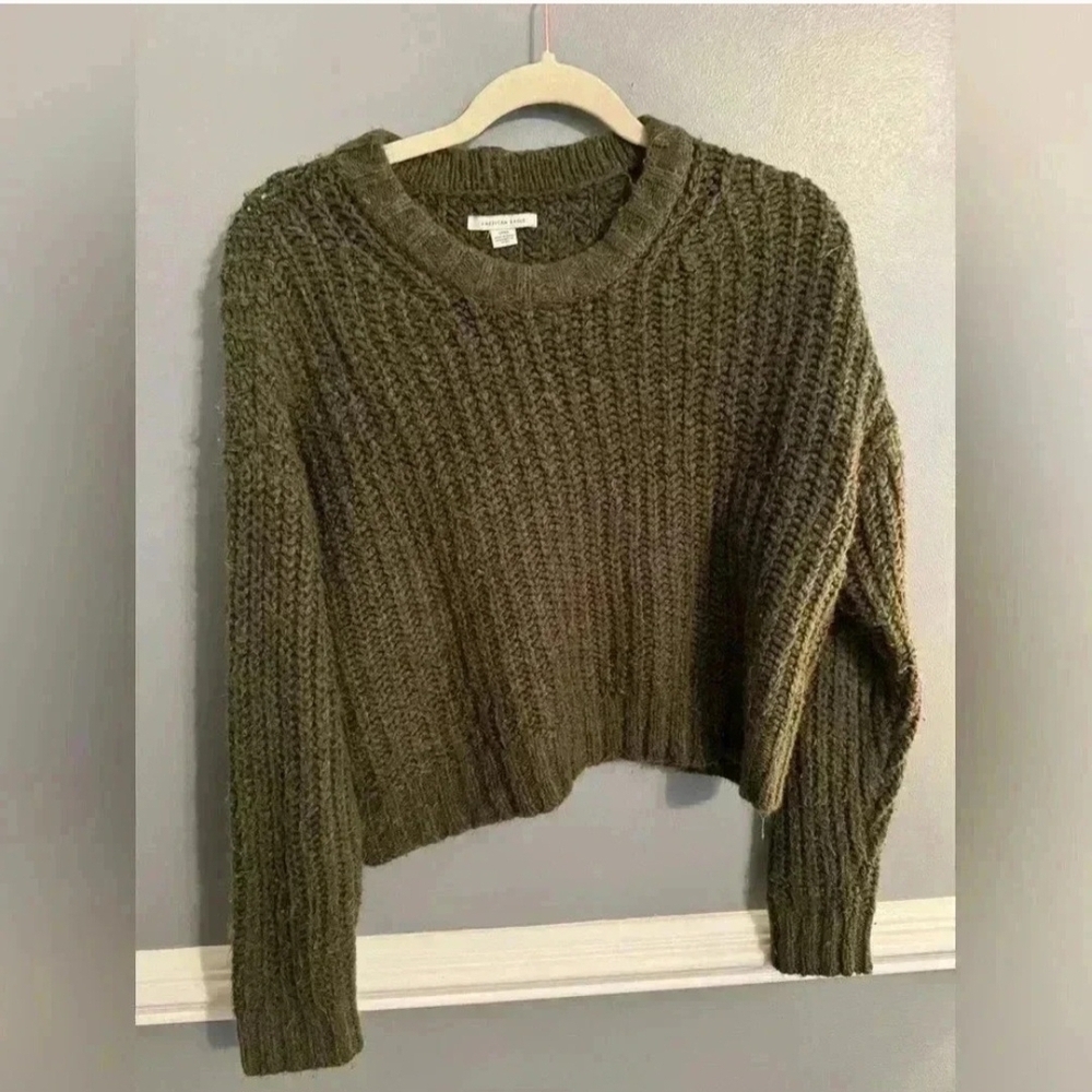American Eagle Sweater